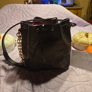 Authentic Vintage Louis Vuitton Noé Bucket Bag MM - Purple Epi Leather (Noir)